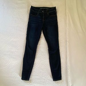 American Eagle Dark Wash Skinny Jeans — like new!
